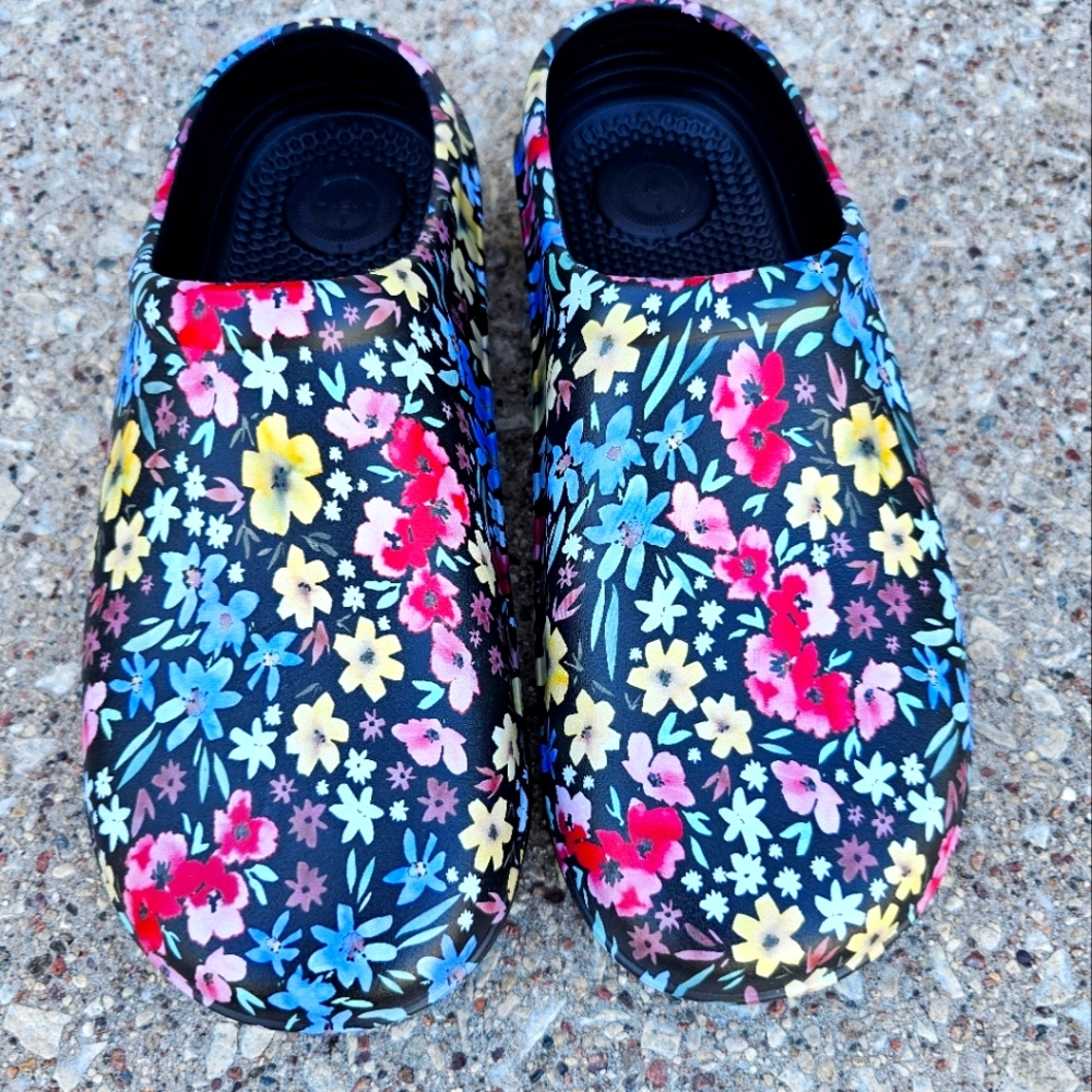 Totes Women's Everywear Bailey Clog Gardening, Outdoor wear, slip on, leisure
